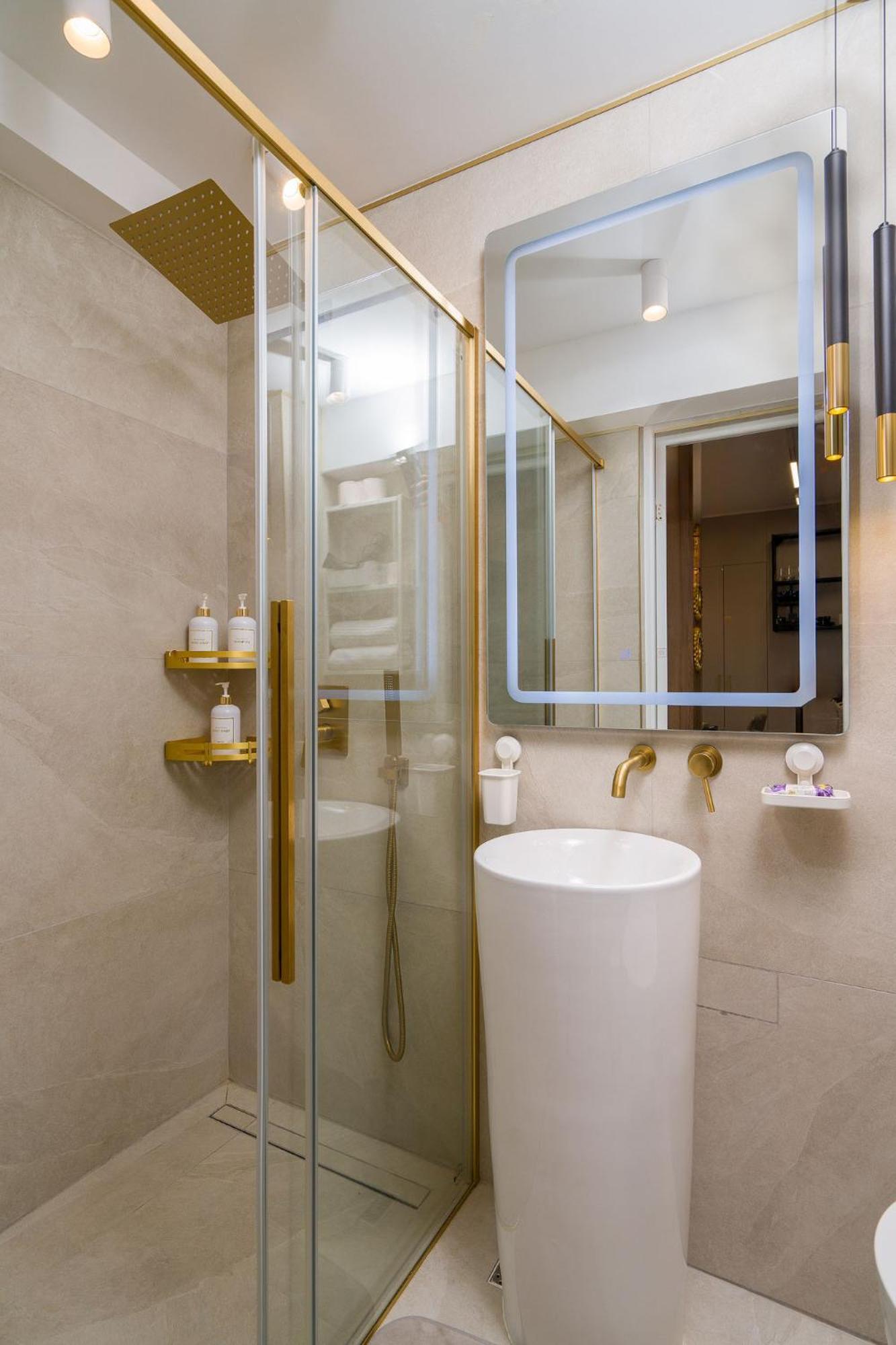 Romana Vibe Elegance In The Heart Of The City 布加勒斯特 外观 照片