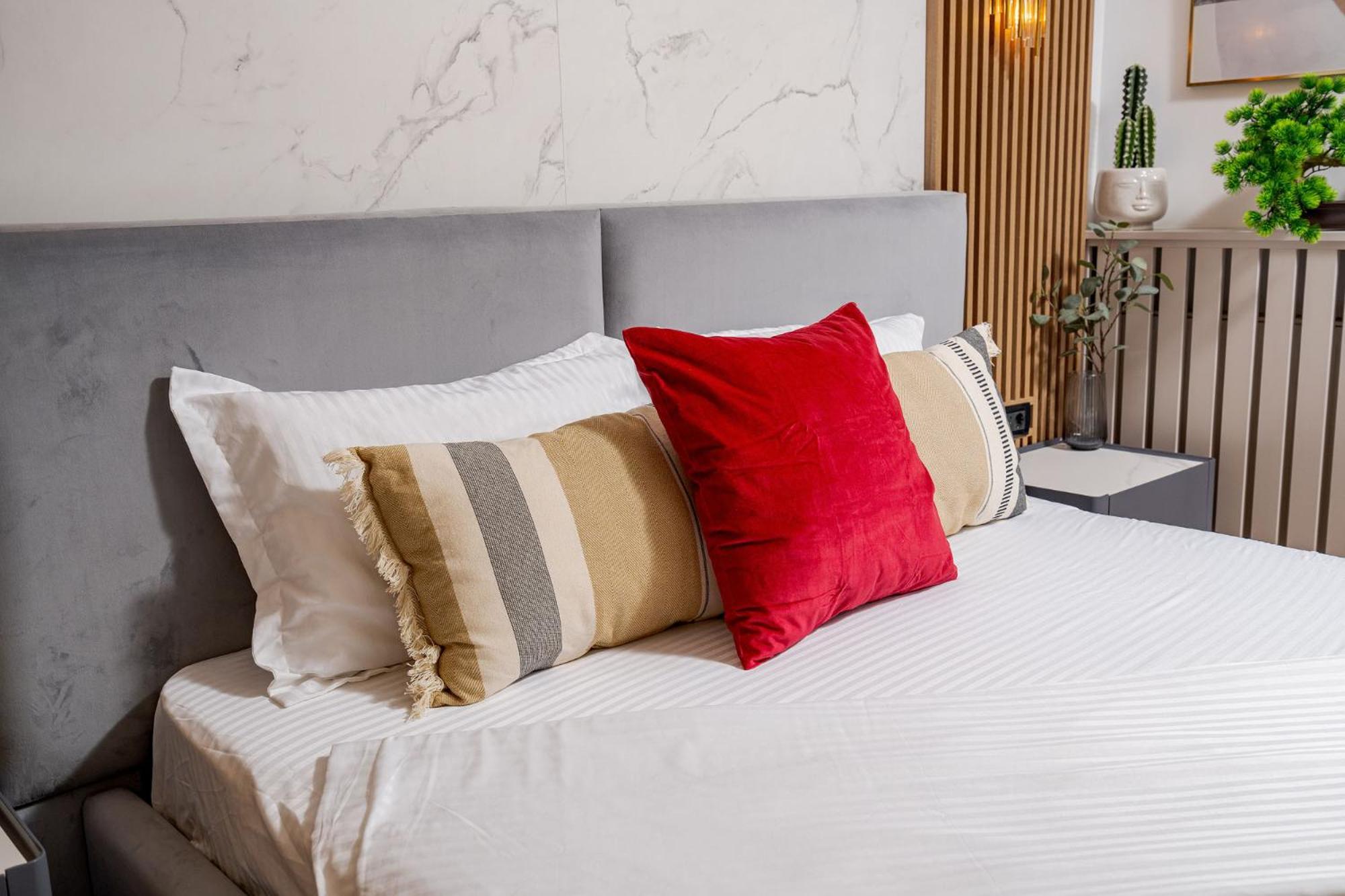 Romana Vibe Elegance In The Heart Of The City 布加勒斯特 外观 照片